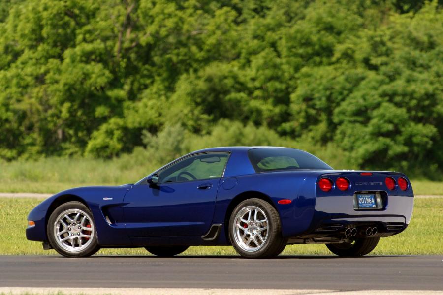  Chevrolet Corvette Z06 2001 года  (фото 23 из 73)